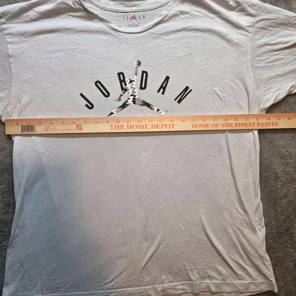 Jordan Shirt Mens XL White Jumpman Logo Graphic Basketball Tee T-Shirt
